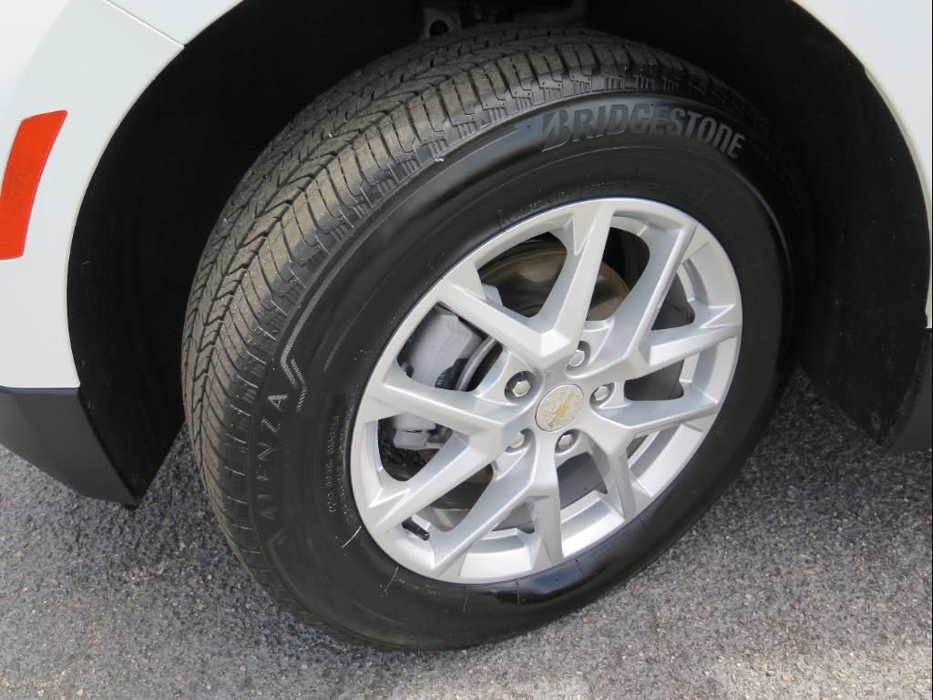 Used 2024 Chevrolet Equinox LT image 19