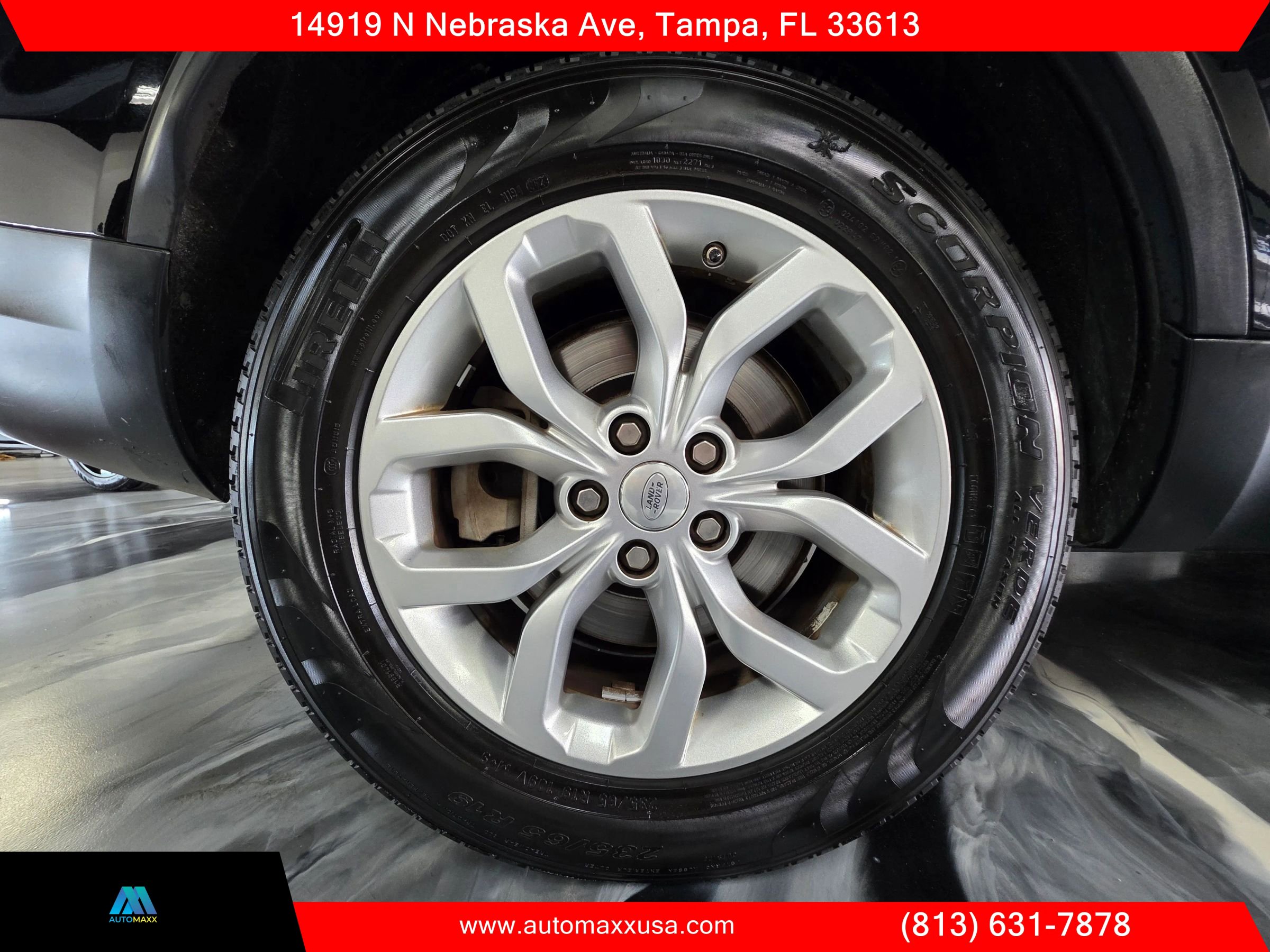Used 2019 Land Rover Discovery SE AWD/4WD image 30