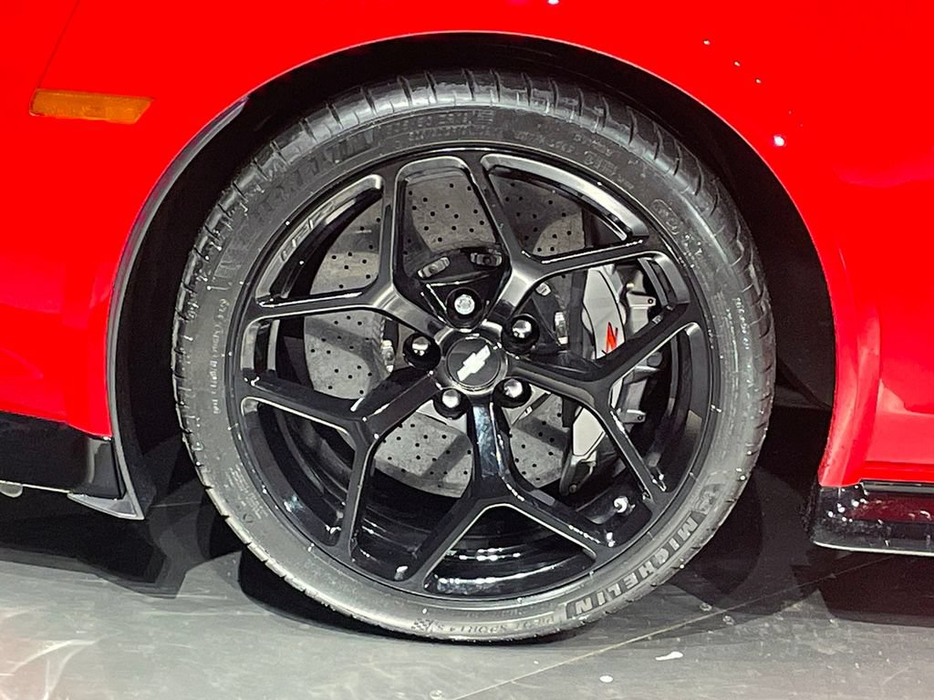 Used 2015 Chevrolet Camaro Z/28 RWD image 11