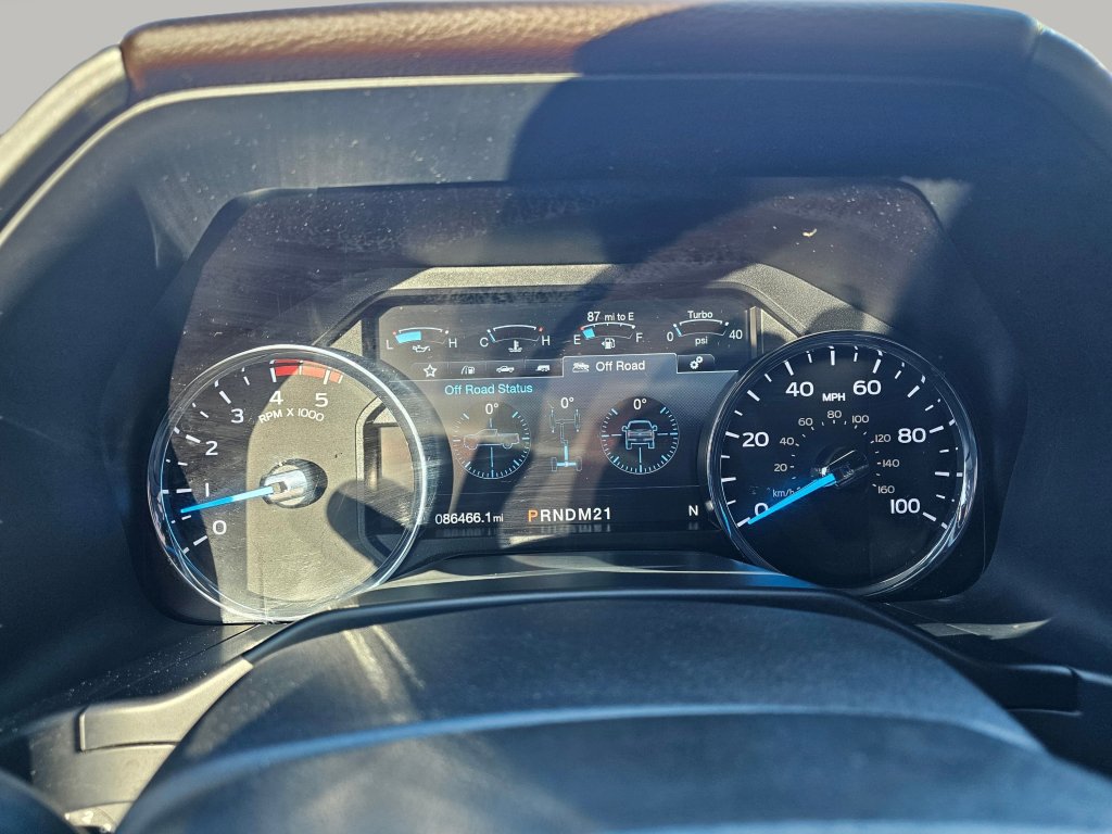 Used 2017 Ford F250 Platinum w/ Platinum Ultimate Package AWD/4WD image 6