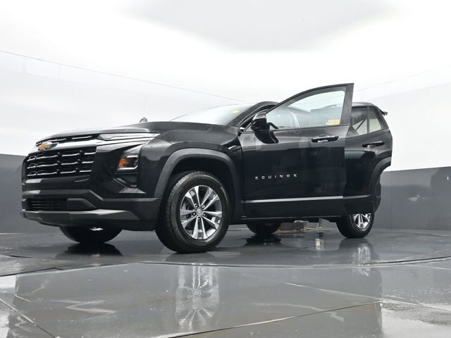 Used 2025 Chevrolet Equinox LT image 34