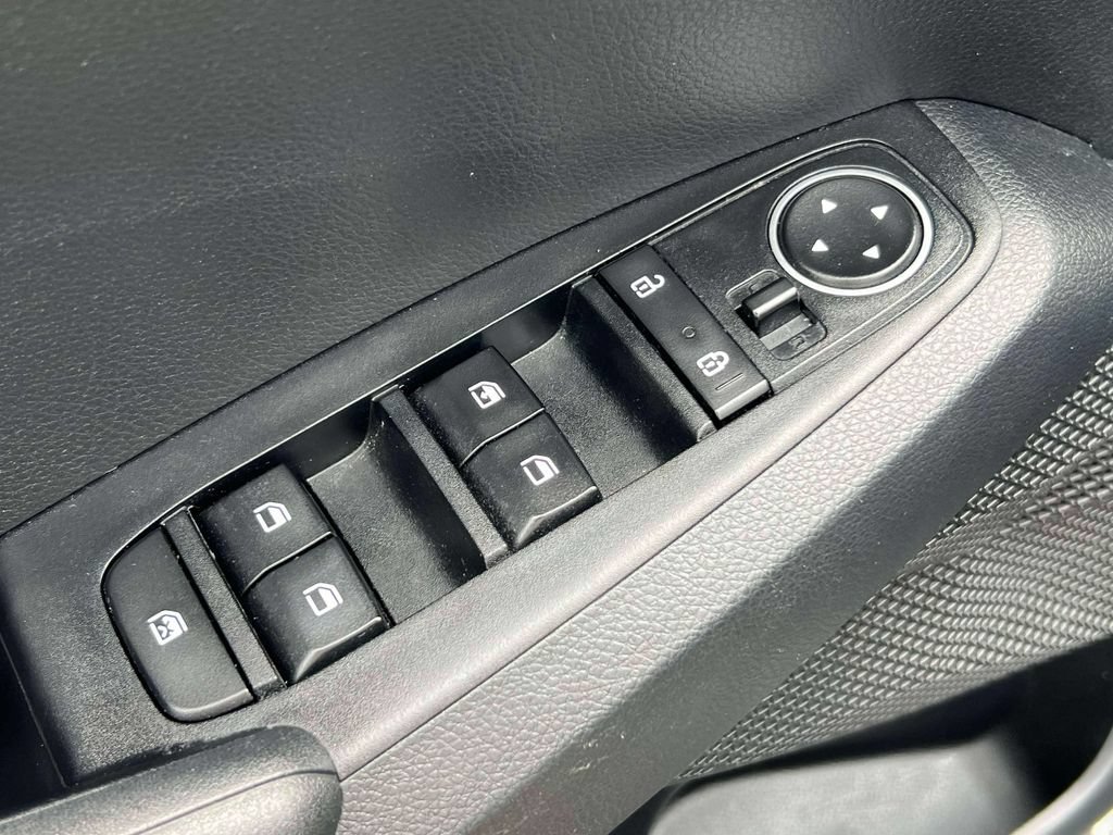 Used 2023 Kia Seltos LX AWD/4WD image 17