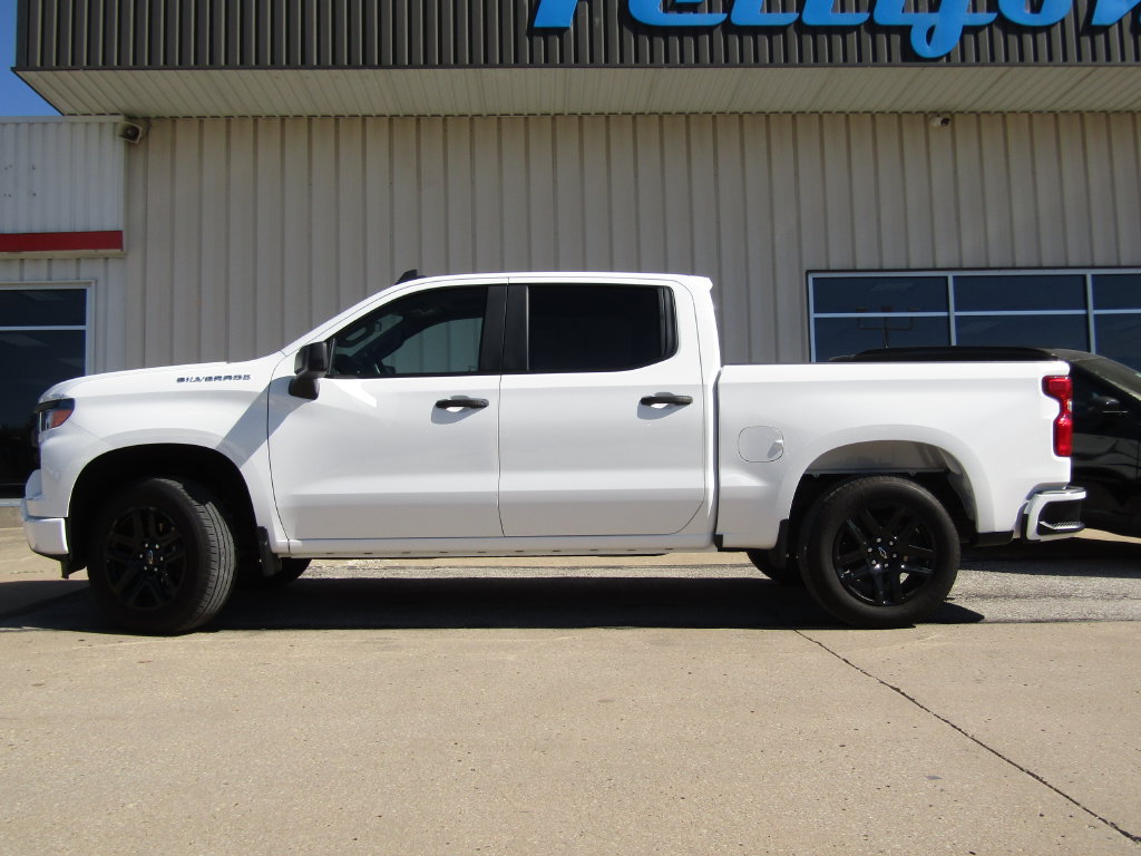 Used 2024 Chevrolet Silverado 1500 Custom AWD/4WD image 11