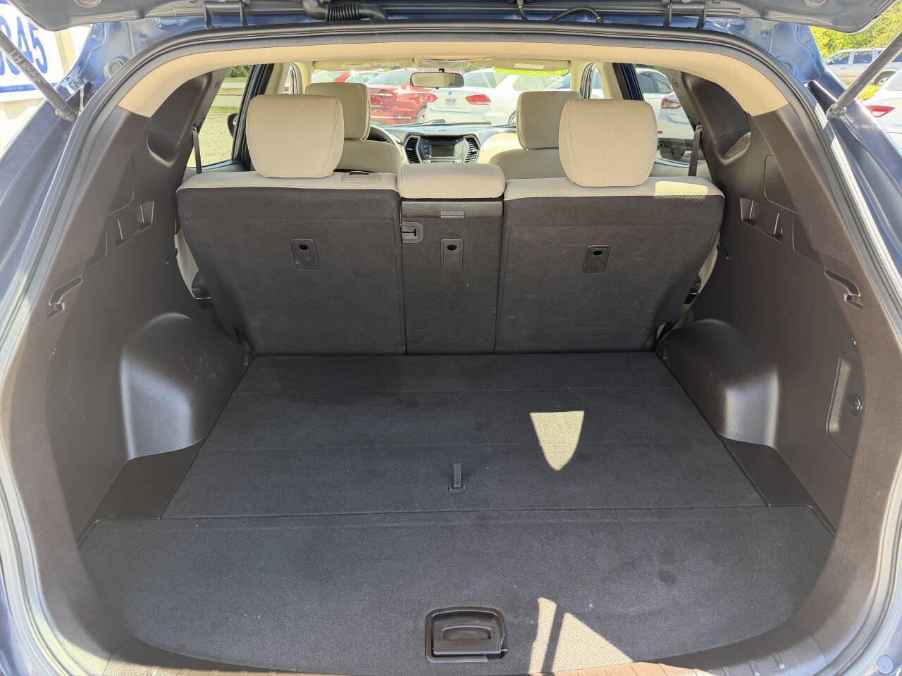 Used 2017 Hyundai Santa Fe Sport w/ Cargo Package AWD/4WD image 7