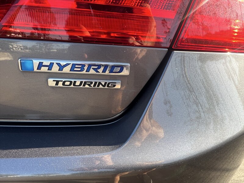 Used 2015 Honda Accord Touring image 5
