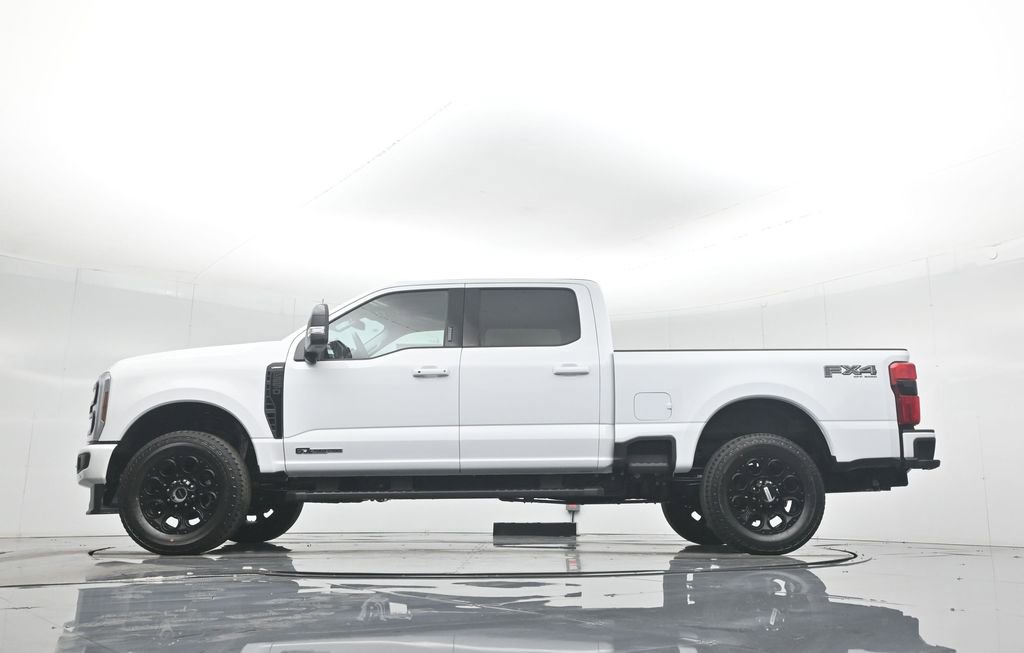 New 2026 Ford F250 Lariat w/ Black Appearance Package image 7