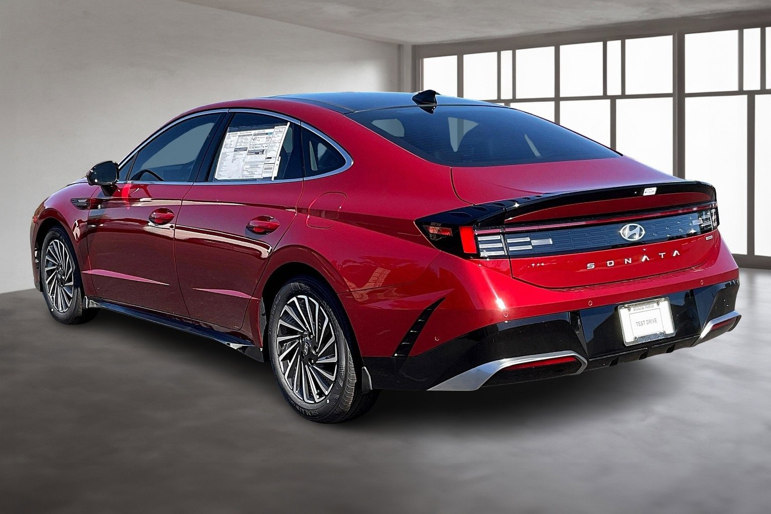 New 2025 Hyundai Sonata Limited image 3