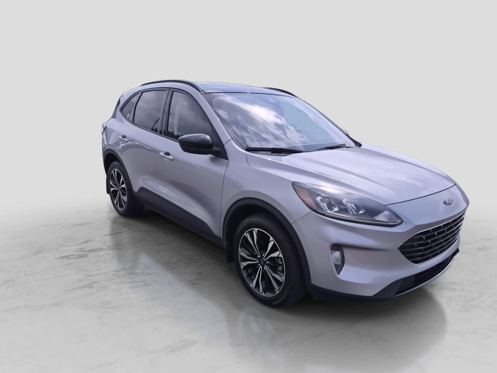 Used 2022 Ford Escape SEL w/ SEL Stealth AWD Package image 2