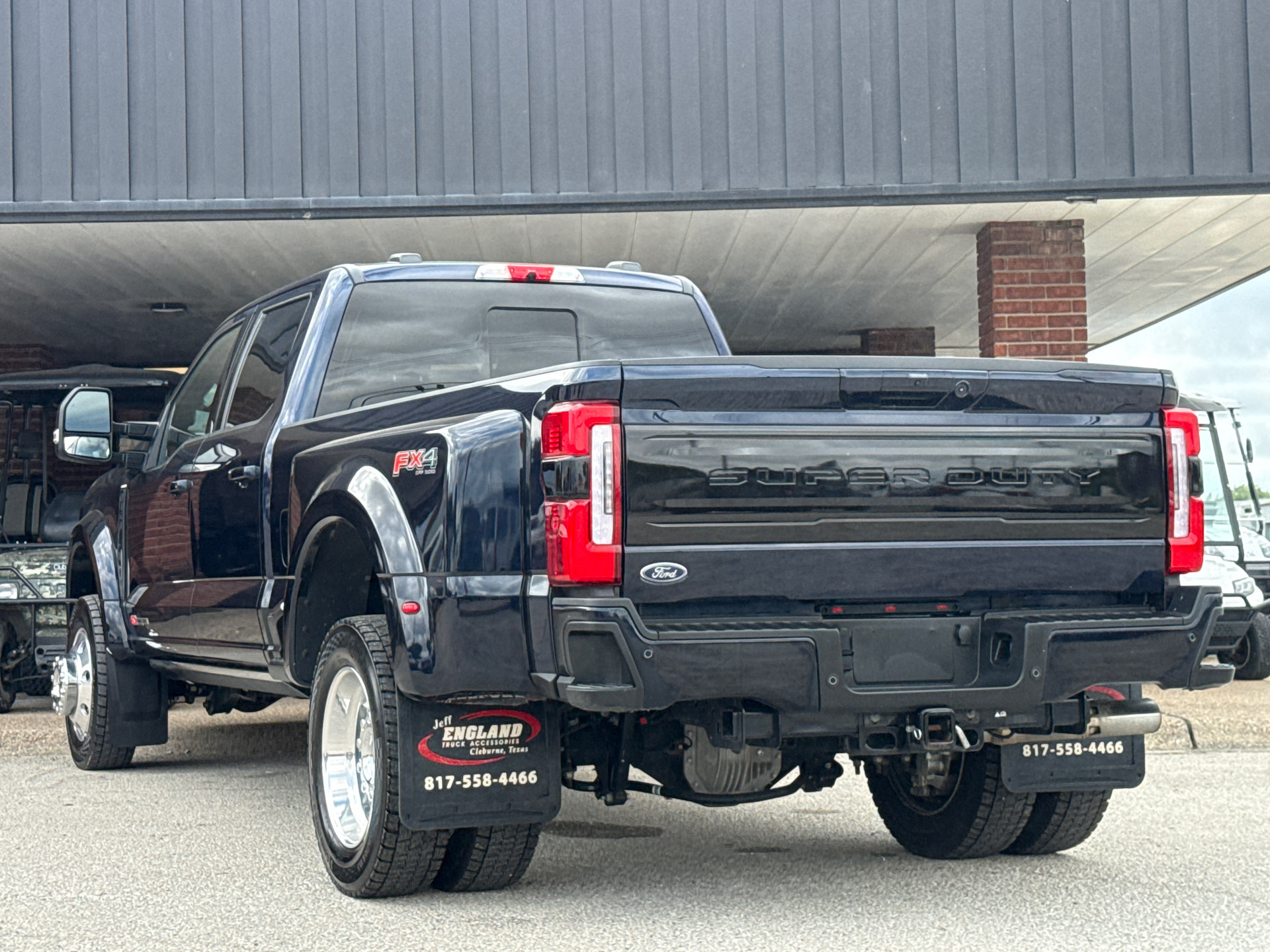 Used 2025 Ford F450 Platinum w/ FX4 Off-Road Package AWD/4WD image 7
