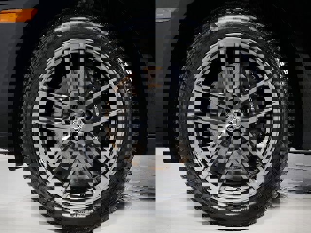 New 2025 Porsche Macan Turbo image 29