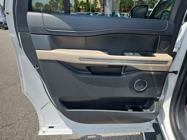 Used 2023 Ford Expedition Max Limited AWD/4WD image 33