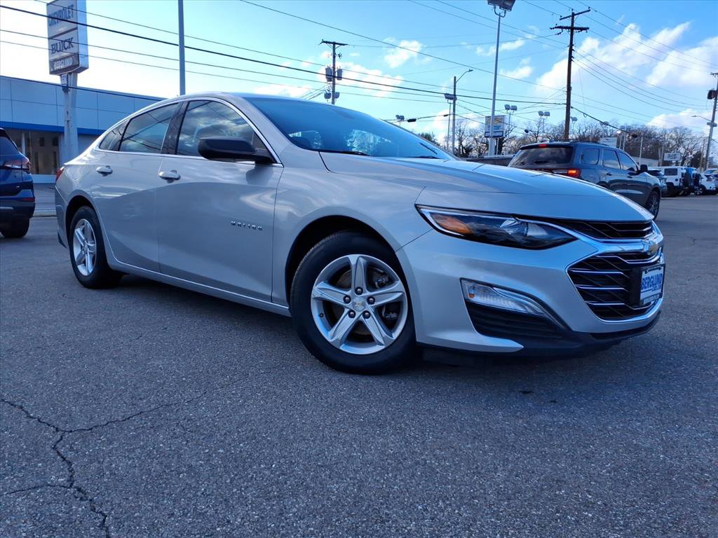 Used 2021 Chevrolet Malibu LS image 1