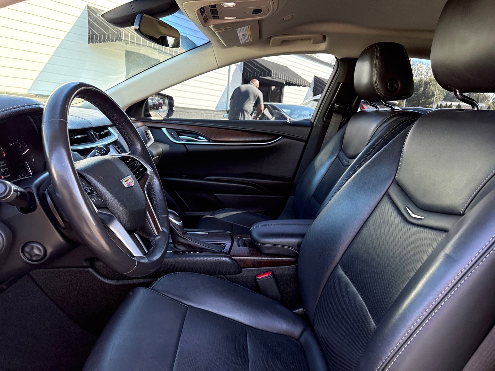 Used 2019 Cadillac XTS Luxury image 14