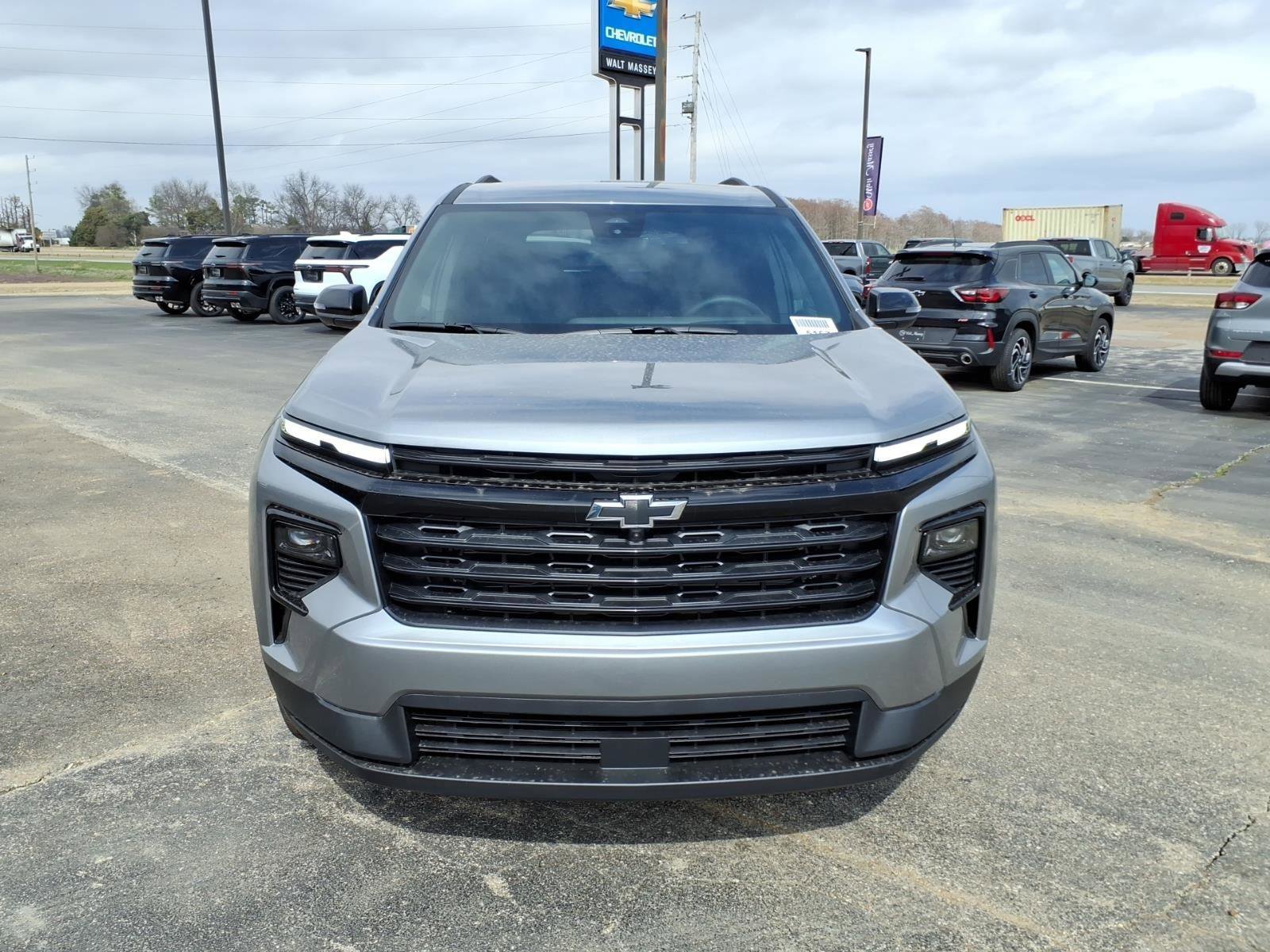 New 2026 Chevrolet Traverse LT image 8