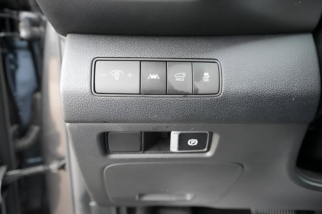 Certified 2023 Hyundai Santa Fe SEL AWD/4WD image 25