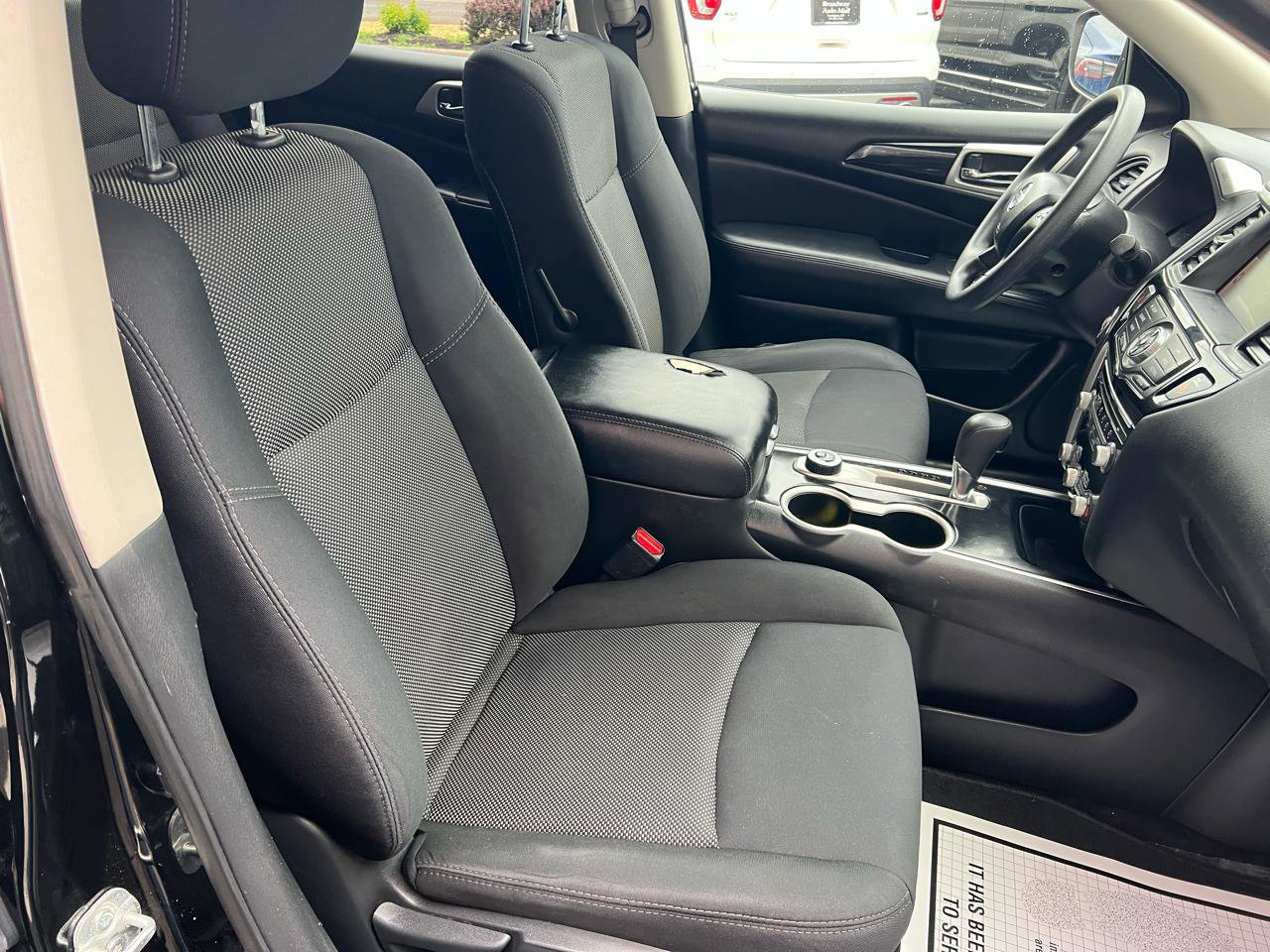 Used 2019 Nissan Pathfinder S image 20