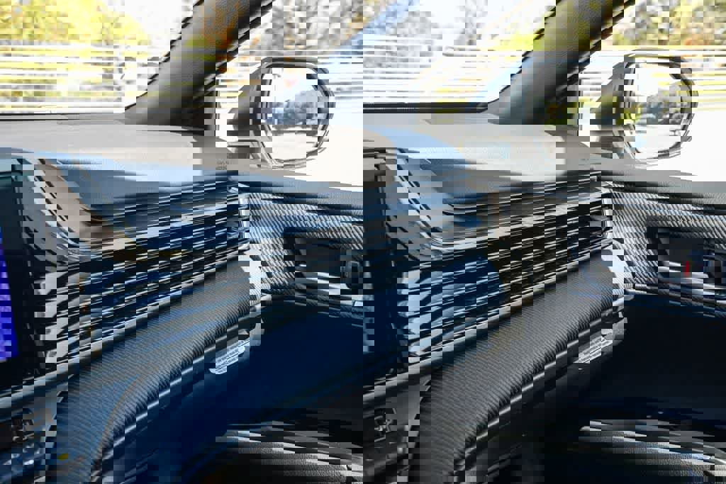 Used 2025 Toyota Camry SE image 22