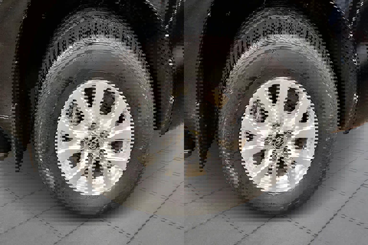 Certified 2017 Toyota Land Cruiser image 10