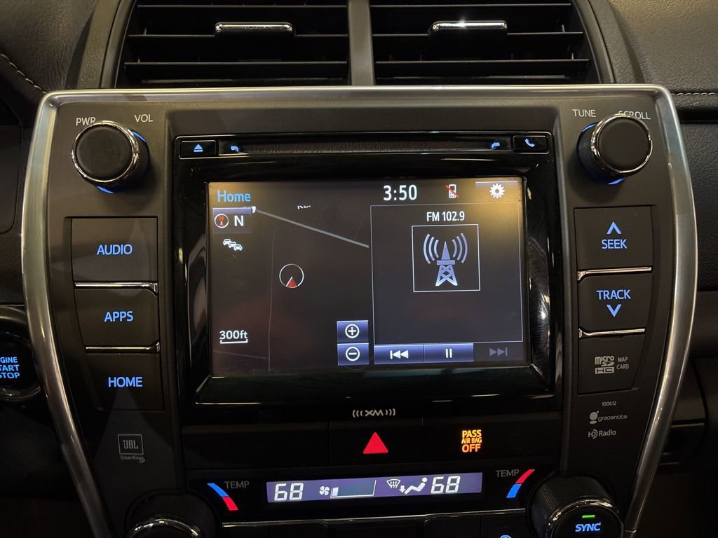 Used 2017 Toyota Camry XLE w/ Moonroof Package image 30