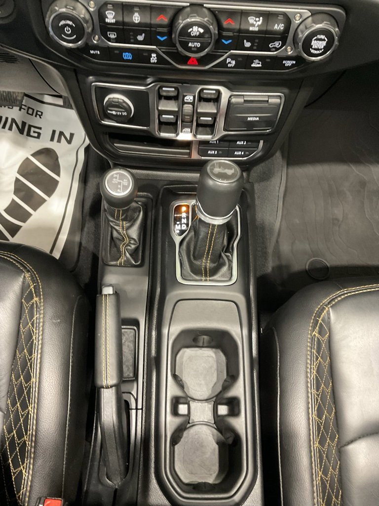 Used 2023 Jeep Wrangler Unlimited Sahara image 19