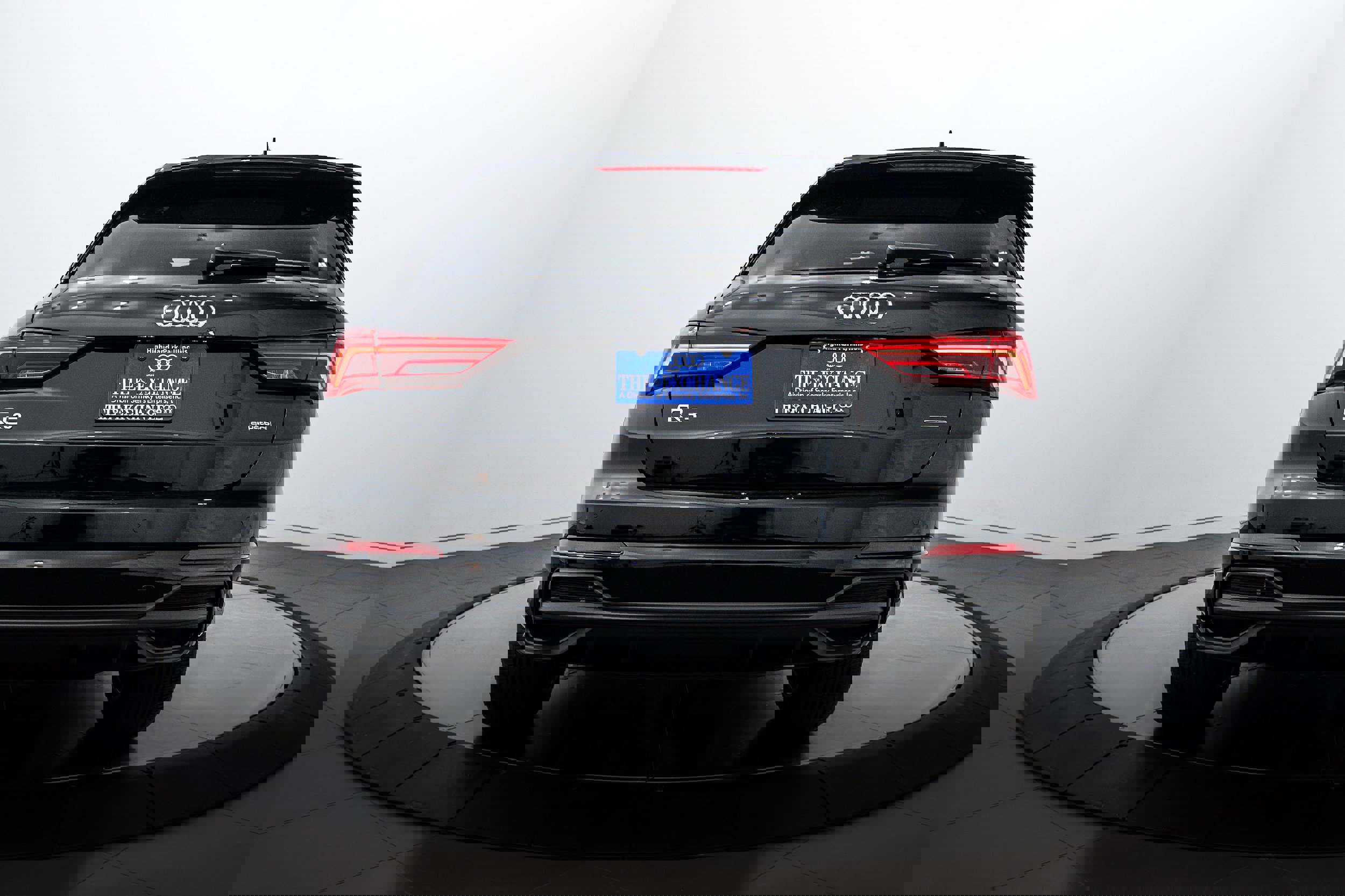 New 2025 Audi Q3 2.0T Premium image 19