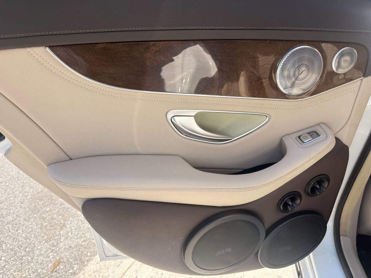 Used 2015 Mercedes-Benz C 300 4MATIC Sedan image 9
