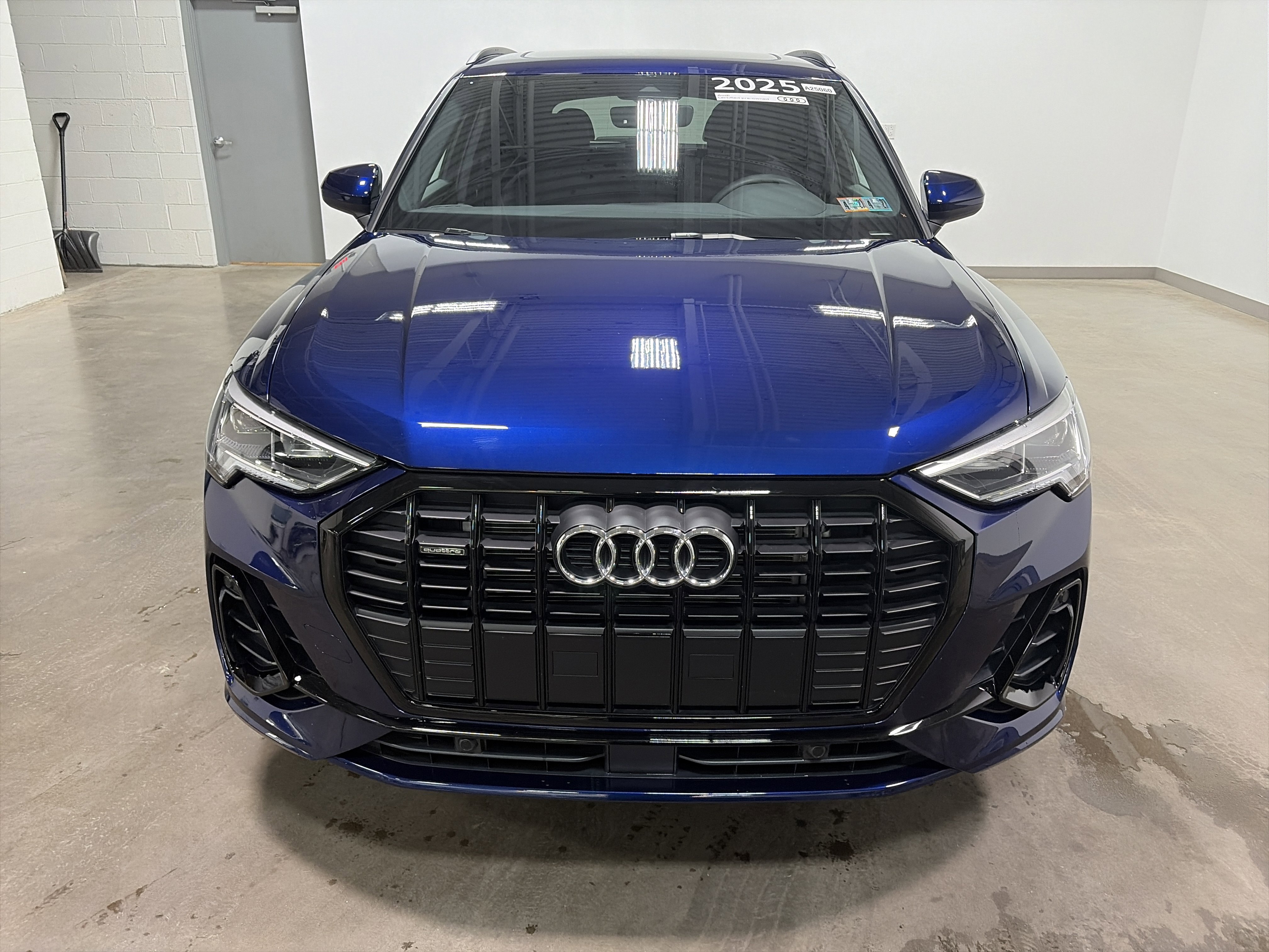 Certified 2025 Audi Q3 2.0T Premium w/ Convenience Plus Package image 9