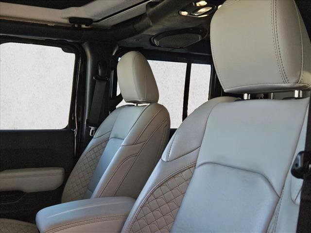 Used 2023 Jeep Gladiator Overland image 19