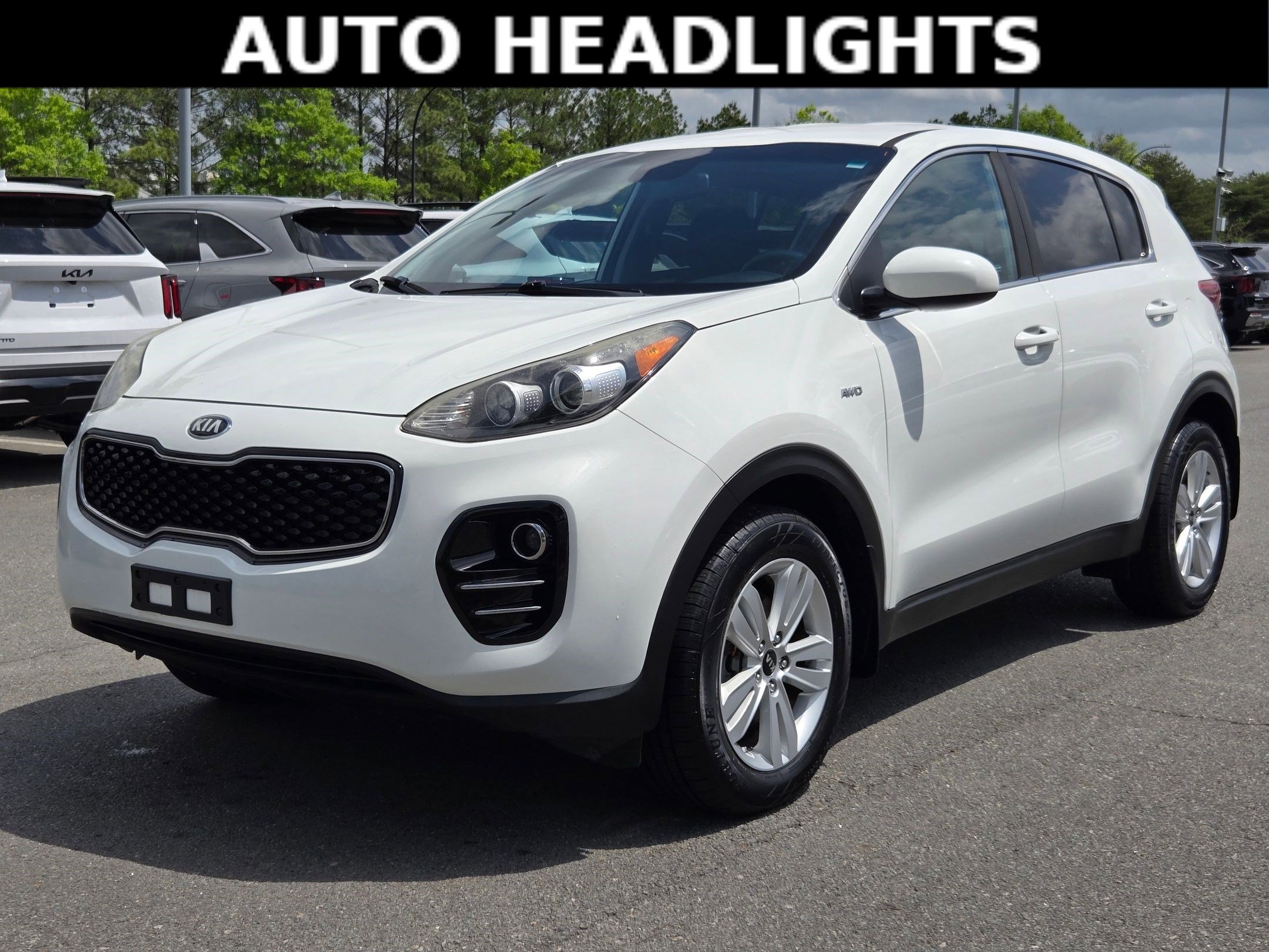 Used 2018 Kia Sportage LX image 3