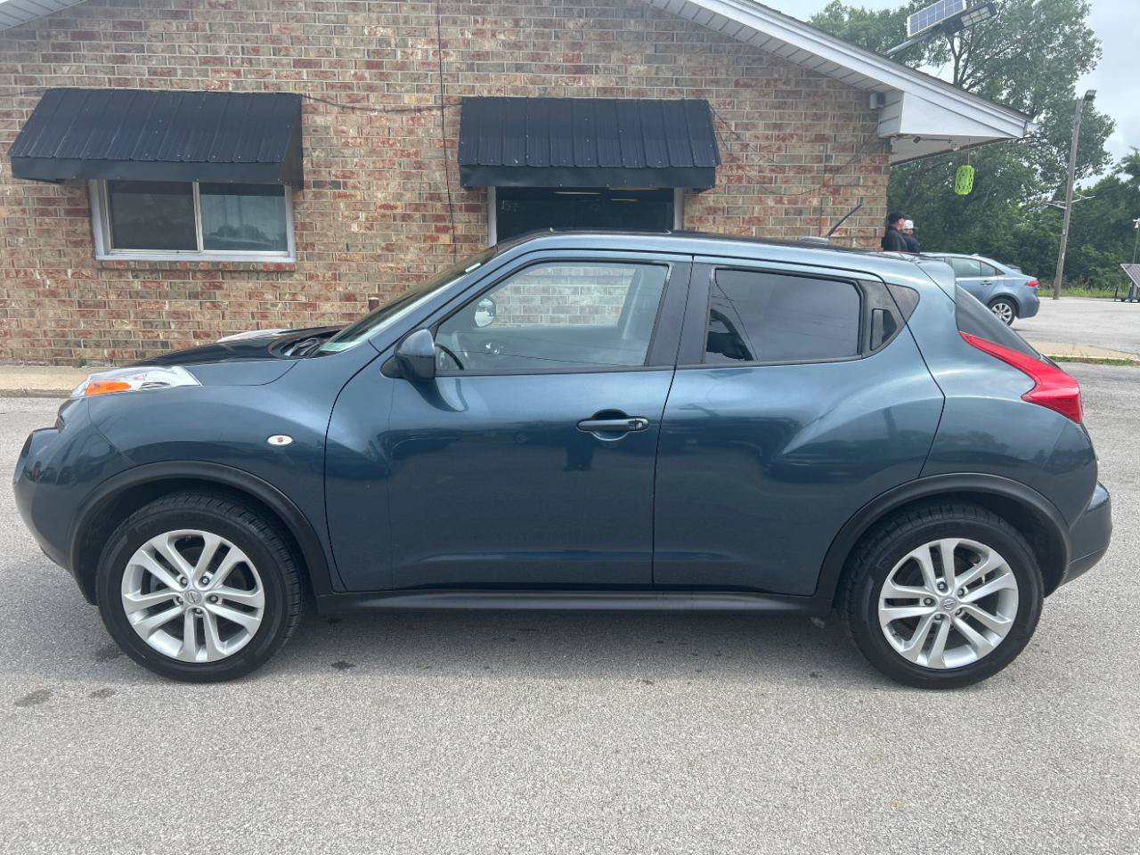 Used 2013 Nissan Juke SL AWD/4WD image 10