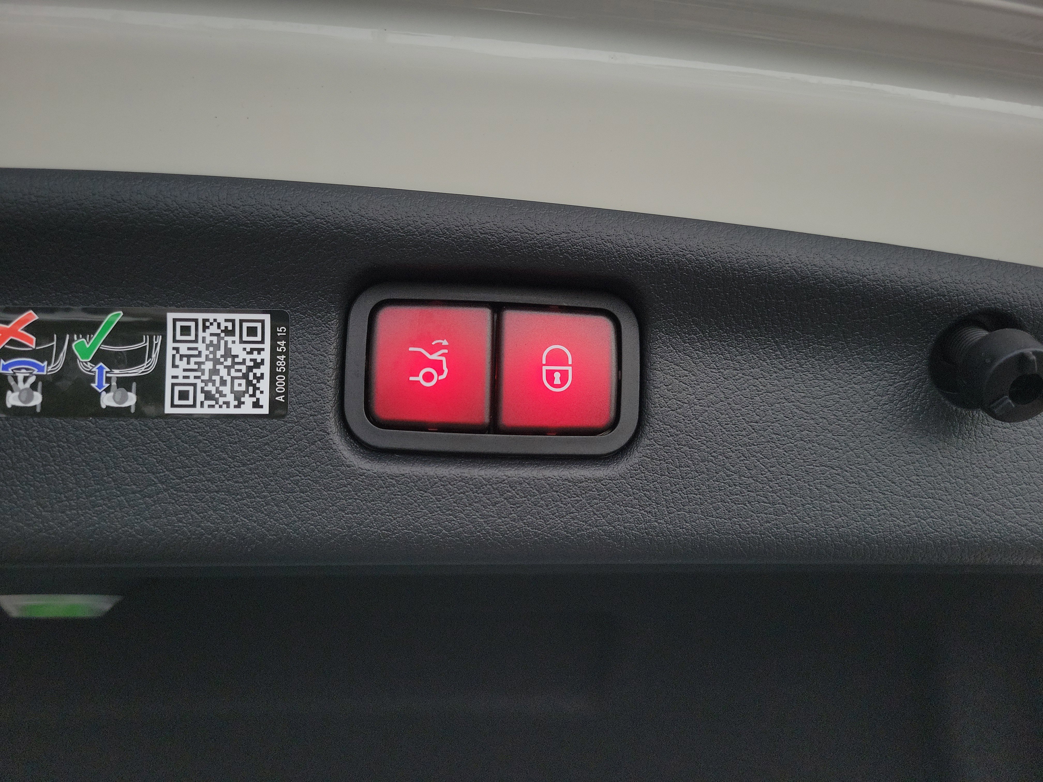 Certified 2026 Mercedes-Benz C 300 Sedan image 10