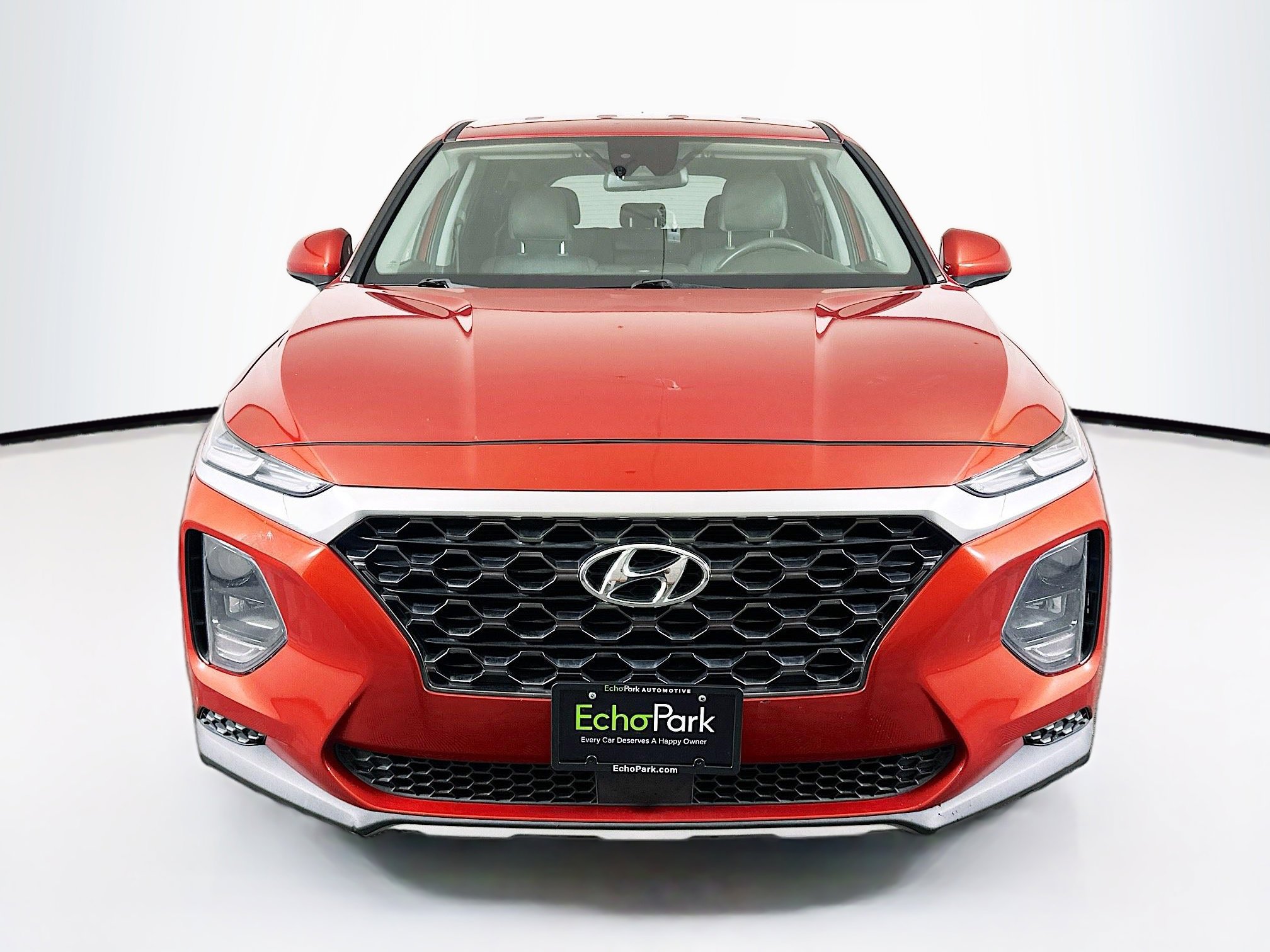 Used 2020 Hyundai Santa Fe SE image 2