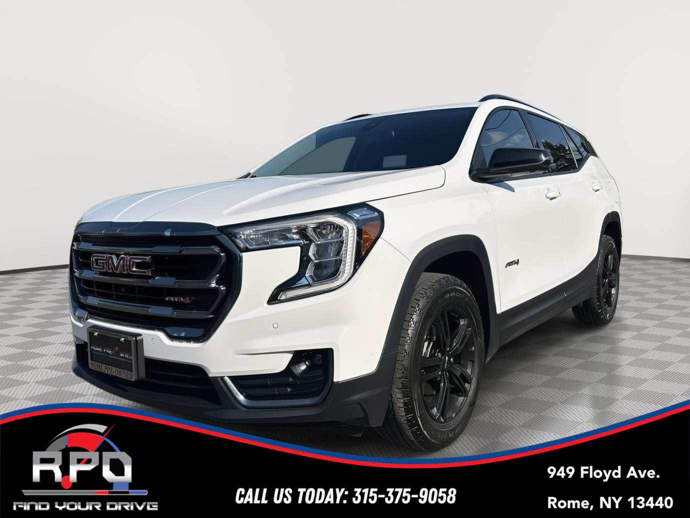 Used 2024 GMC Terrain AT4 w/ GMC Pro Grade Package