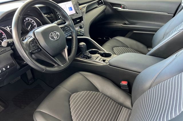 Used 2024 Toyota Camry SE w/ Cold Weather Package image 13