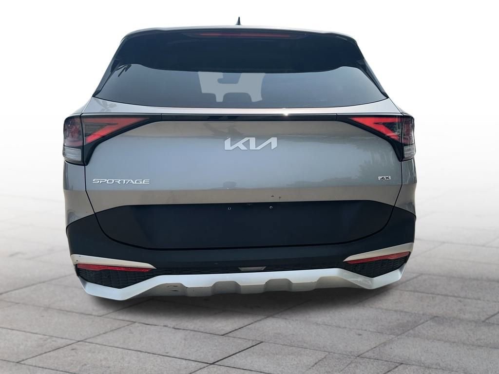 Used 2023 Kia Sportage LX image 6