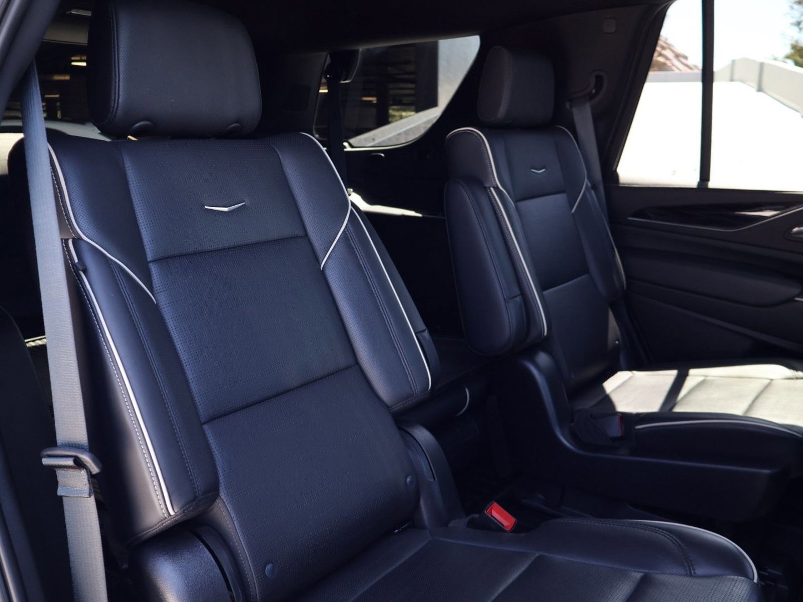Used 2022 Cadillac Escalade Sport w/ Touring Package AWD/4WD image 23