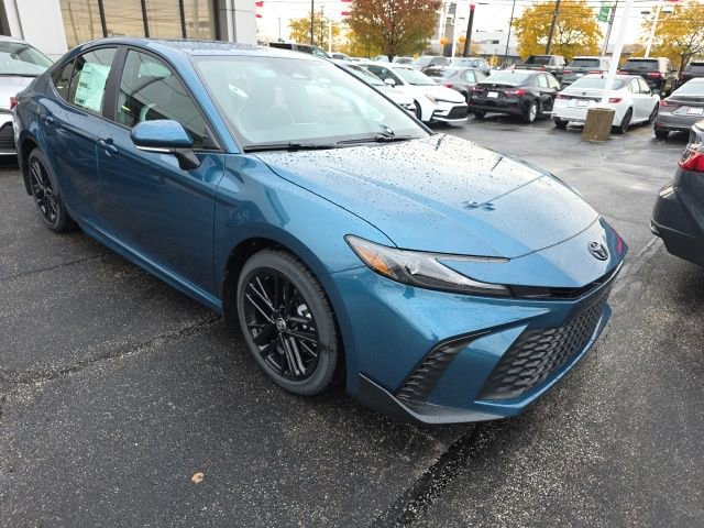 New 2026 Toyota Camry SE image 1