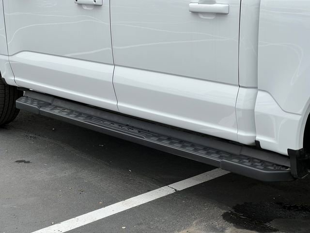 New 2025 Ford F150 Lightning Flash AWD/4WD image 9