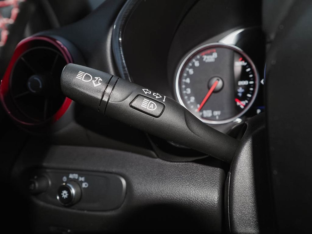 Certified 2023 Chevrolet Blazer RS w/ Driver Confidence II Package image 29