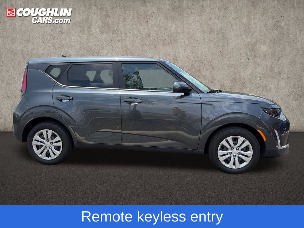 Used 2024 Kia Soul LX FWD image 10
