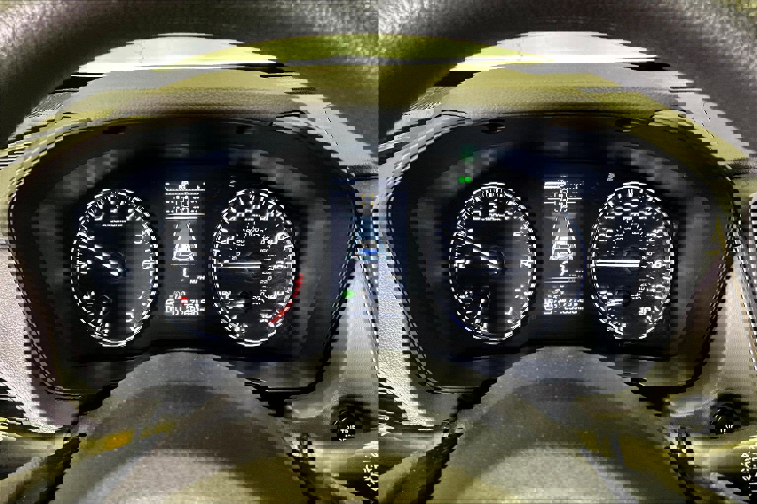 Used 2024 Subaru Crosstrek 2.0i Premium image 13