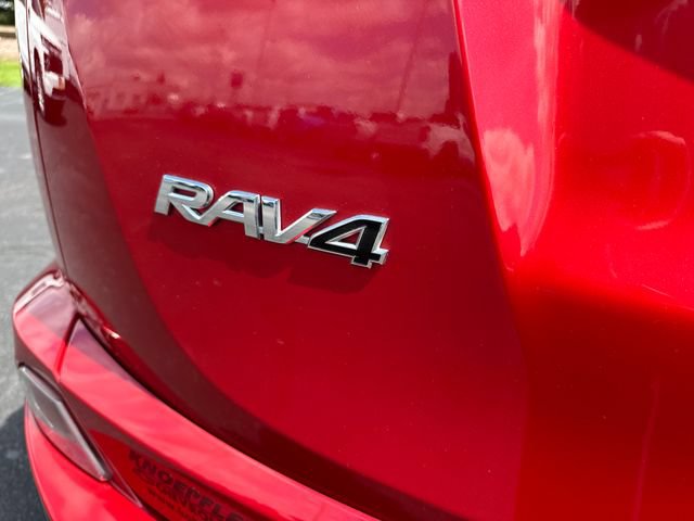 Used 2016 Toyota RAV4 LE AWD/4WD image 9