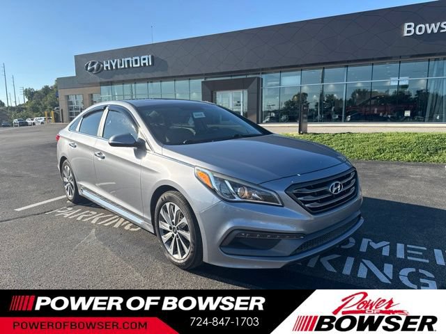 Used 2016 Hyundai Sonata Sport w/ Option Group 03 FWD image 9