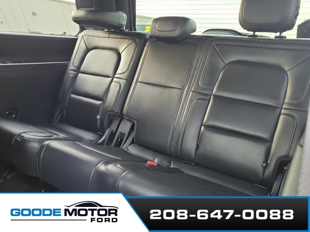 Used 2023 Lincoln Navigator Reserve image 14