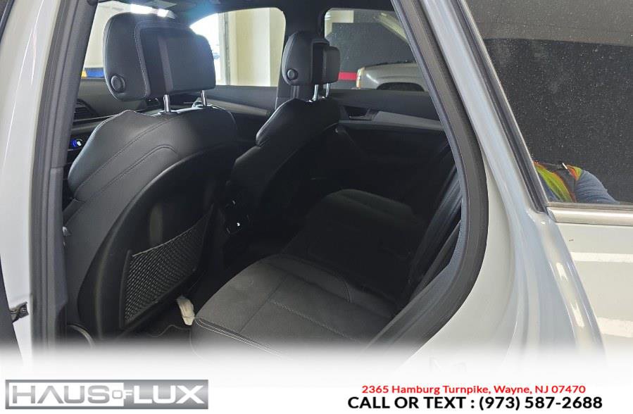 Used 2021 Audi SQ5 Premium w/ Convenience Package image 5
