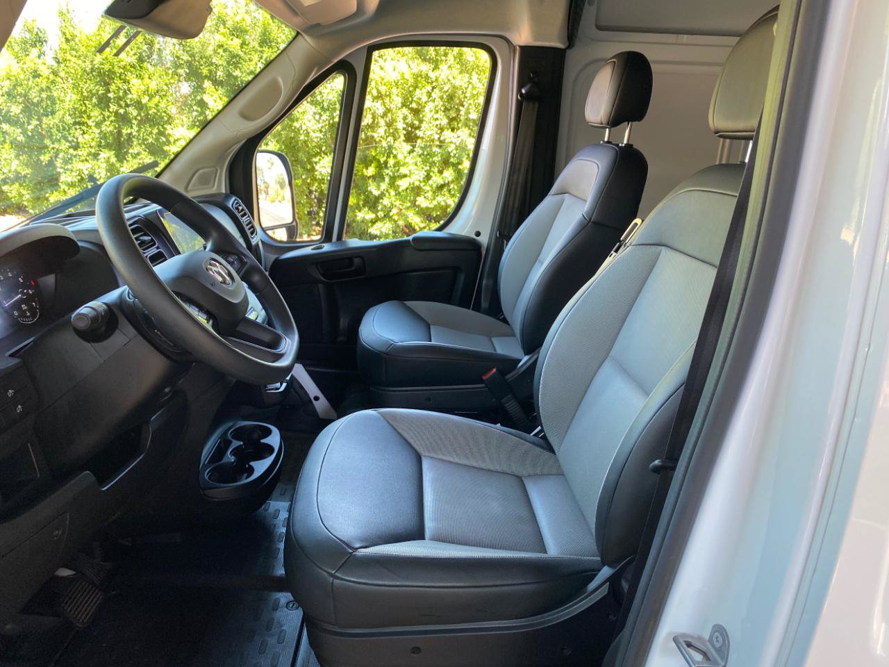 Used 2026 RAM ProMaster 2500 w/ Convenience Group FWD image 31