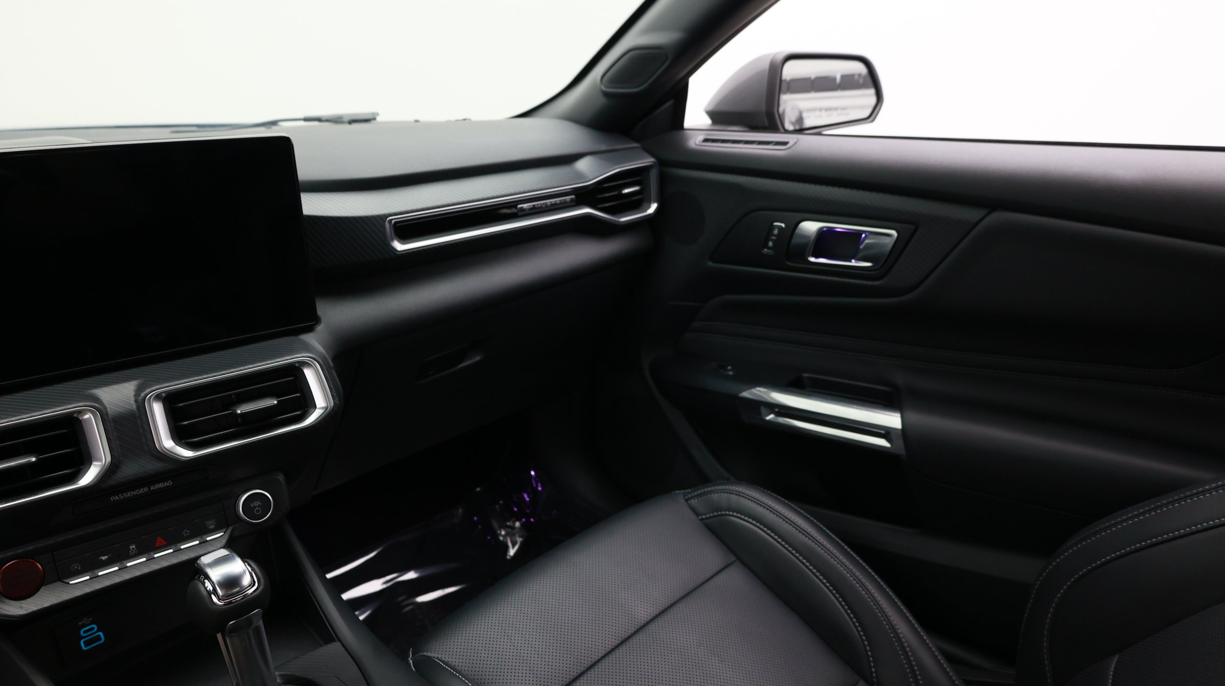 Used 2026 Ford Mustang Premium RWD image 32