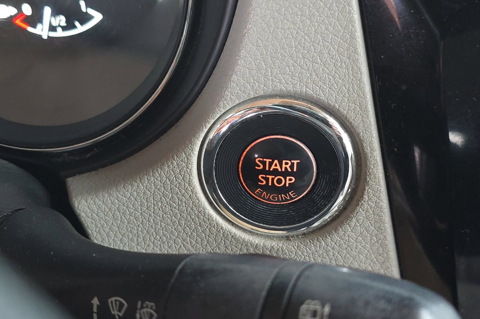 Used 2017 Nissan Rogue Sport SV image 30