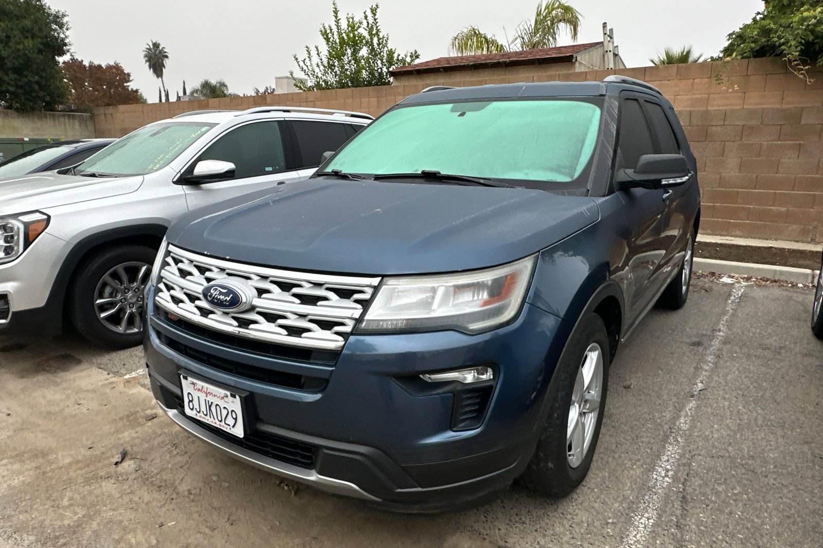 Used 2019 Ford Explorer XLT w/ Equipment Group 201A image 2