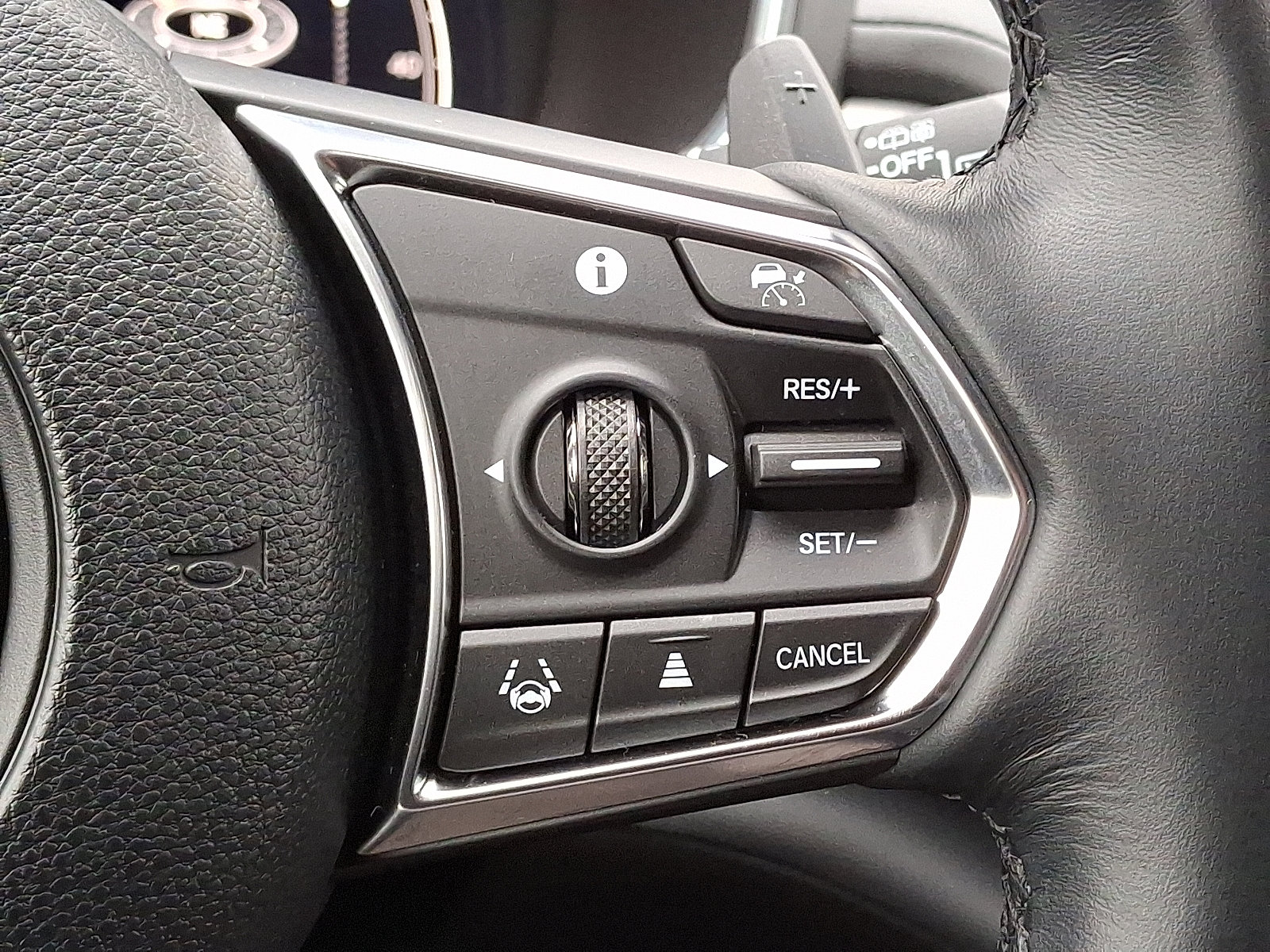 Certified 2023 Acura MDX w/ Technology Package image 25